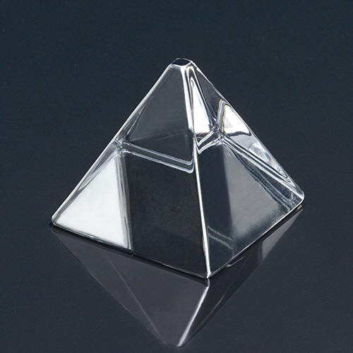 石塚硝子 クリスタル ペーパーウェイト ピラミッド F-70107 1個